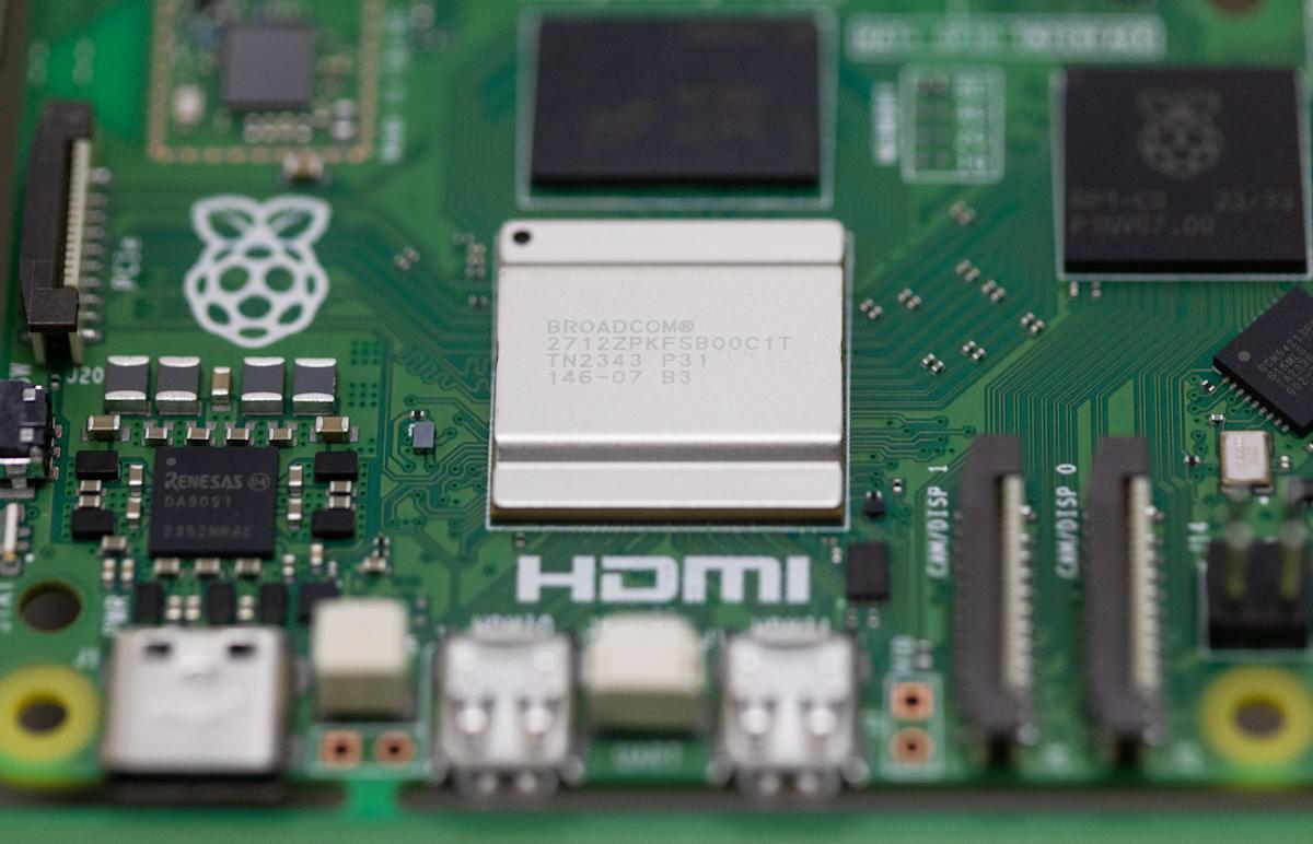 Broadcom stock sinks after hours as AI chip sales forecast disappoints