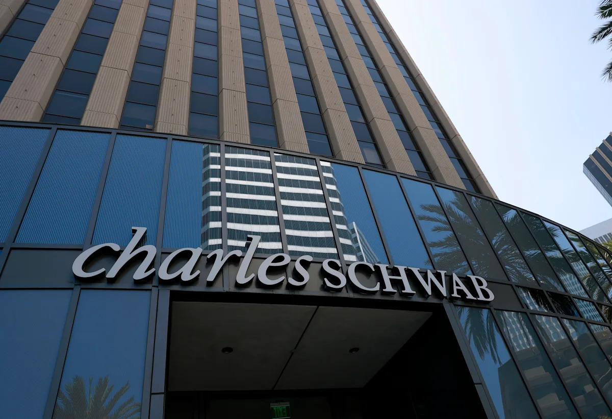 Charles Schwab CEO: AI agents trading on your behalf need 'rules of the road' (Yahoo Finance)