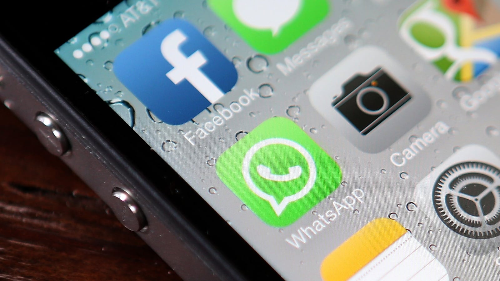 Meta ordered to give rival AI chatbots free access to WhatsApp